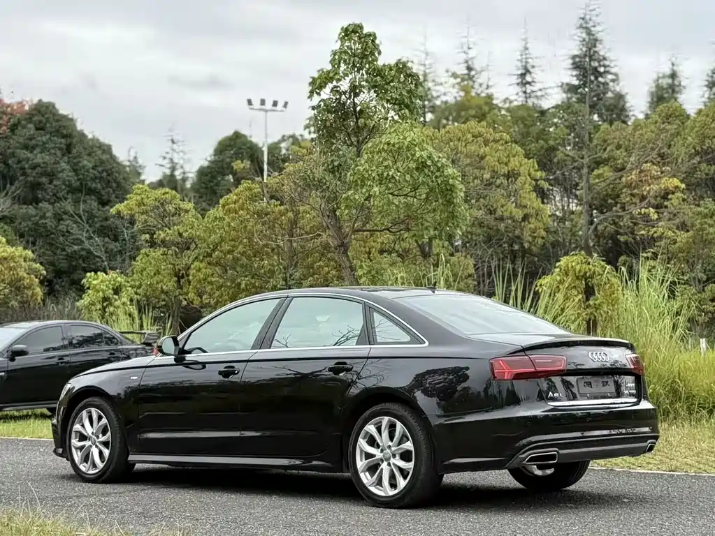 Audi A6L — миниатюра 6