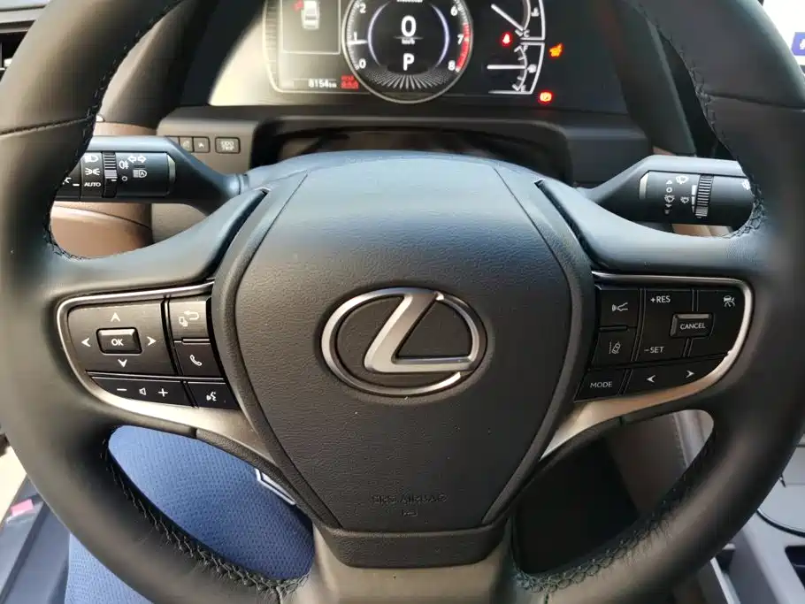 Lexus ES — миниатюра 15