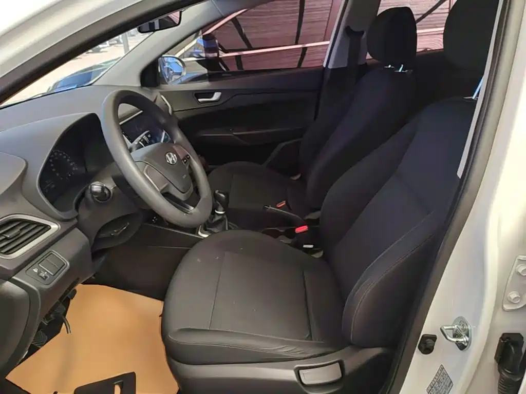 Hyundai Verna — миниатюра 15
