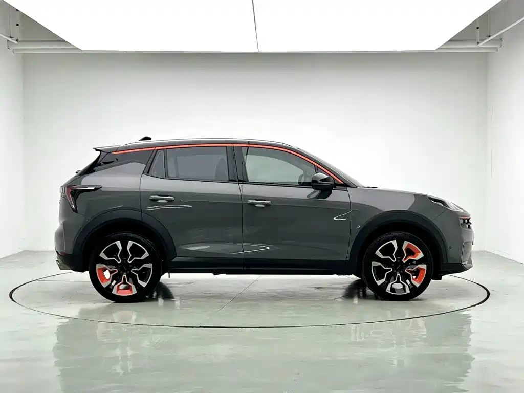 Lynk & Co 06 — миниатюра 7