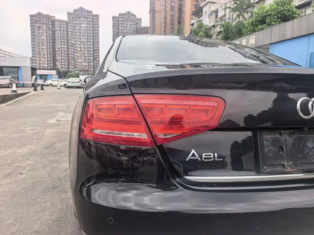 Audi A8 — миниатюра 8