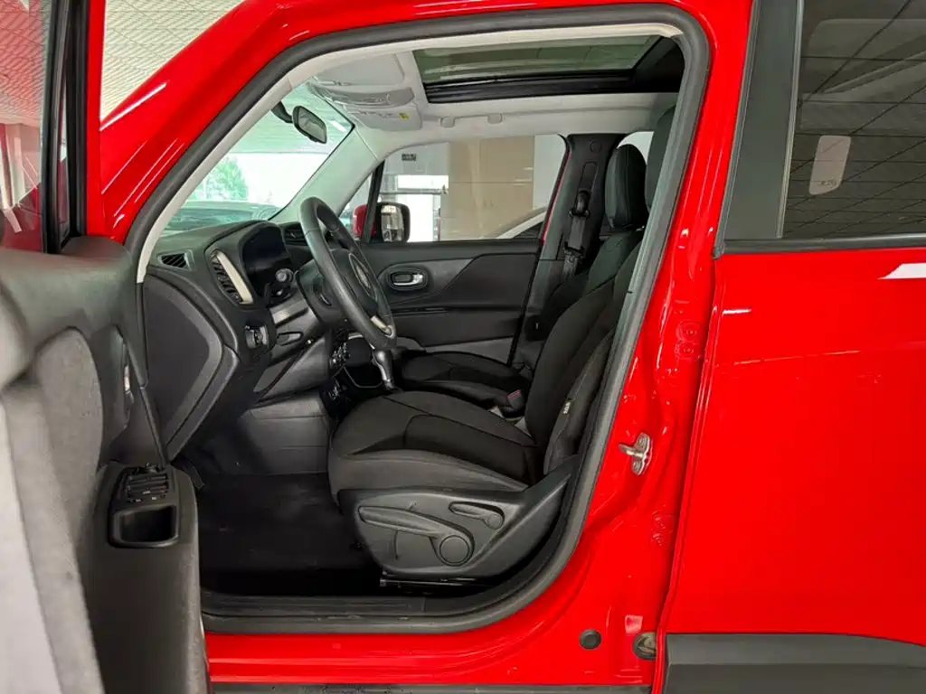Jeep Renegade — миниатюра 12