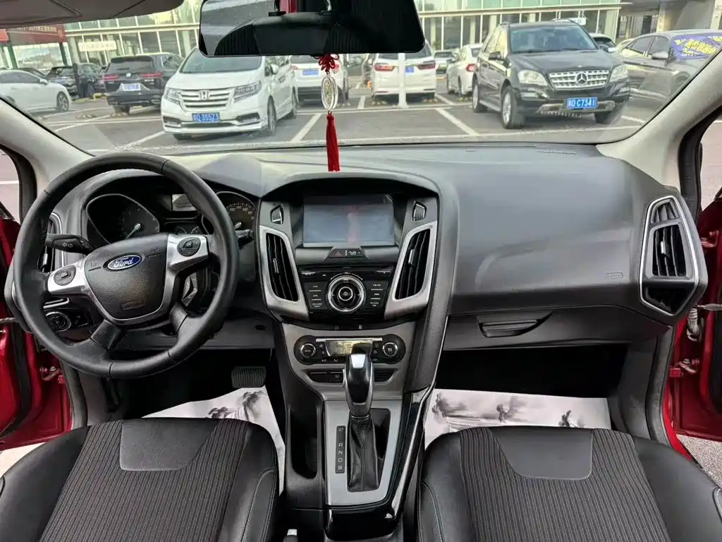 Ford Focus — миниатюра 7