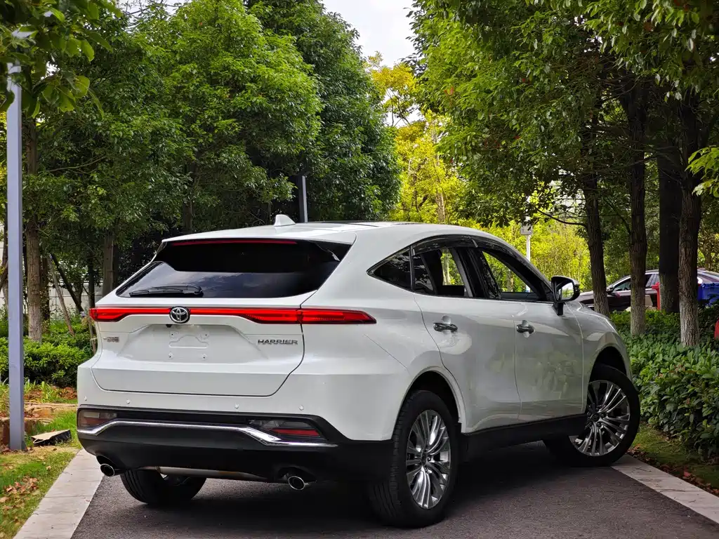 Toyota Harrier — миниатюра 4