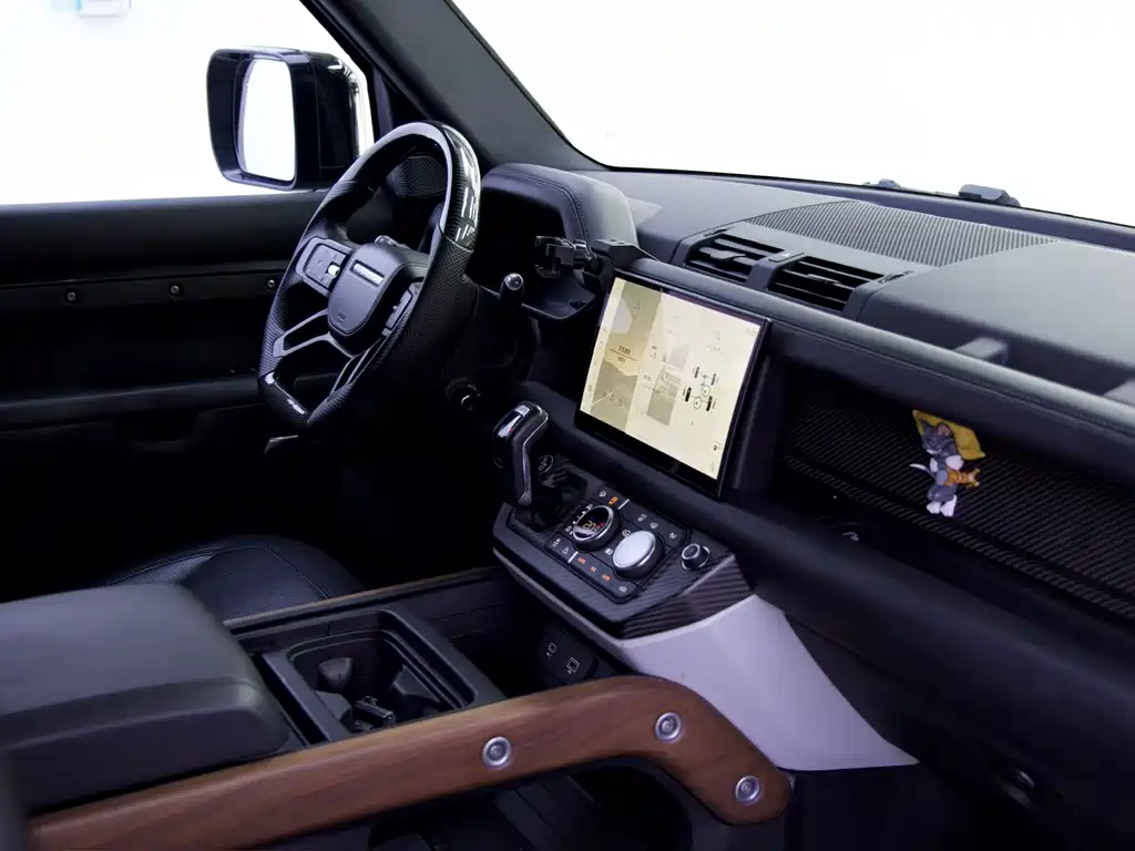 Land Rover Defender — миниатюра 14
