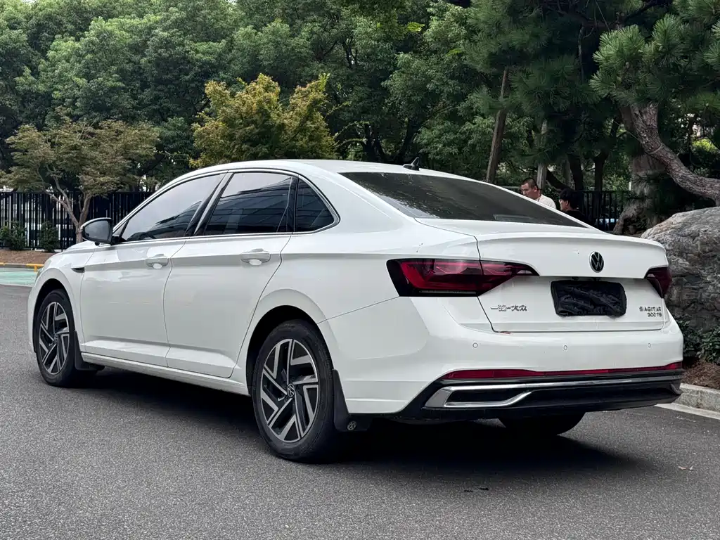 Volkswagen Sagitar — миниатюра 15