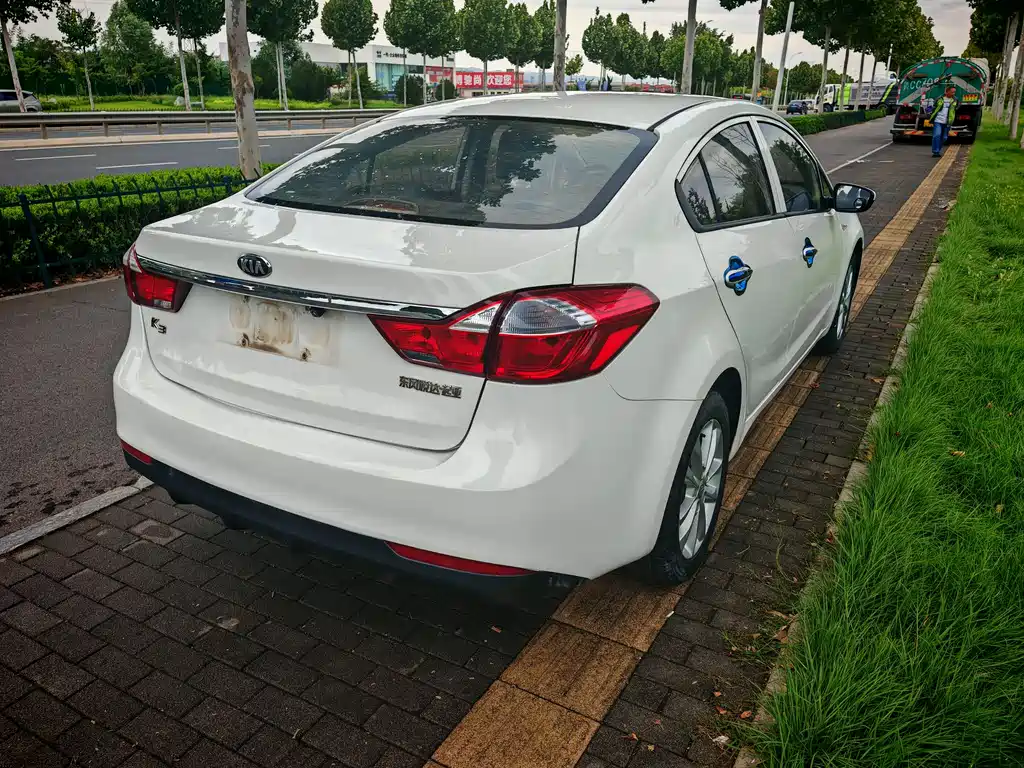 KIA K3