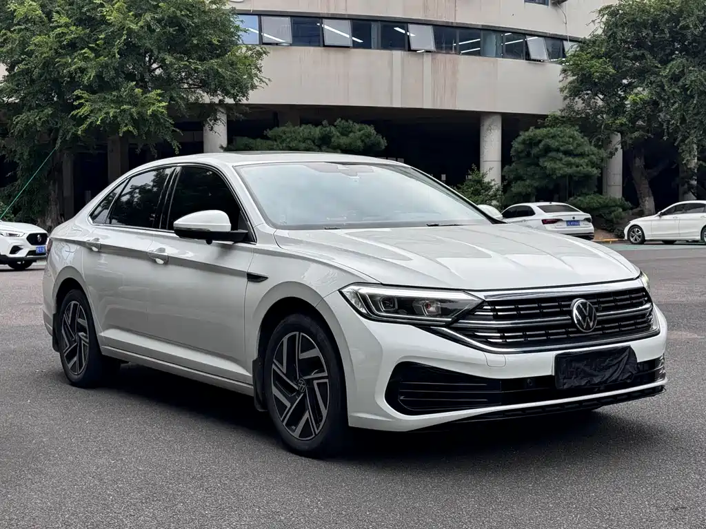 Volkswagen Sagitar — миниатюра 3