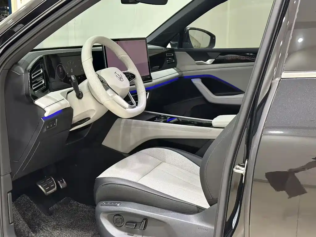Volkswagen Tiguan L — миниатюра 4