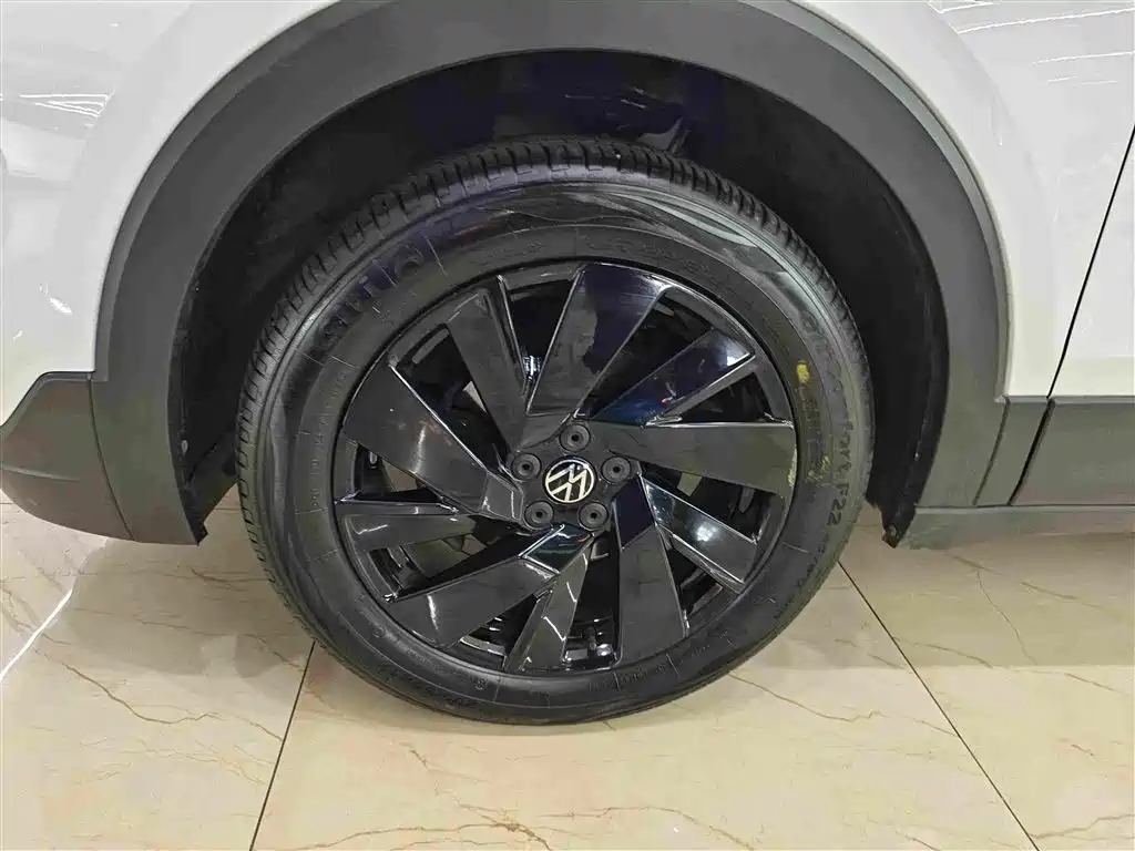 Volkswagen Tharu — миниатюра 10