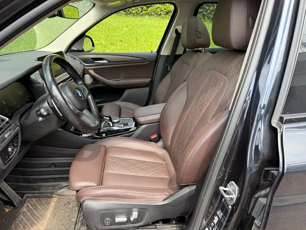 BMW X3 — миниатюра 8