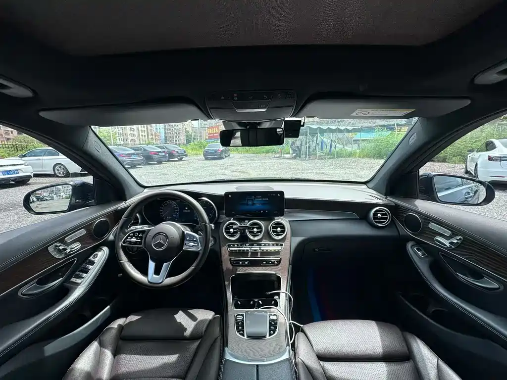 Mercedes-Benz GLC — миниатюра 9
