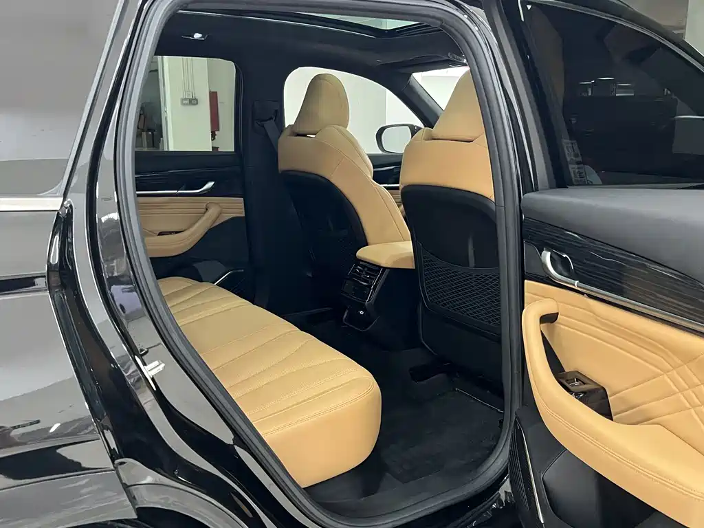 Geely Xingyue L — миниатюра 11