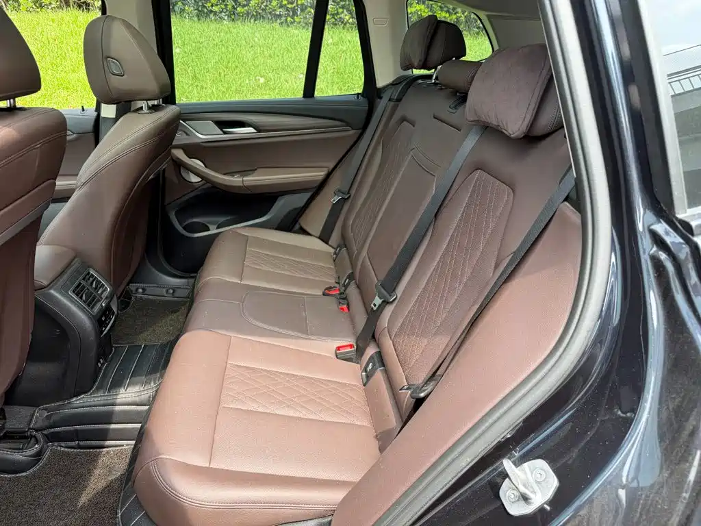 BMW X3 — миниатюра 12