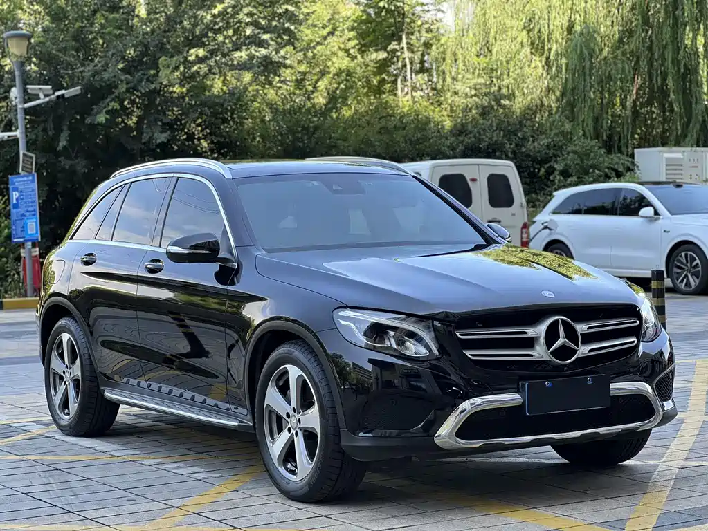 Mercedes-Benz GLC 2016 GLC 260 4MATIC Luxury