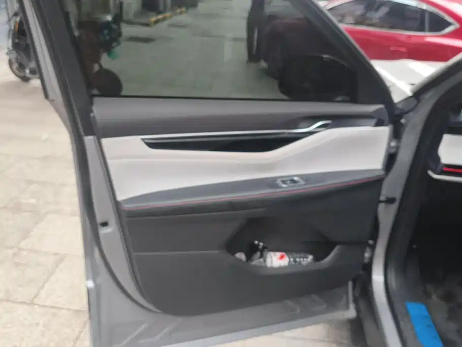 Ford Edge — миниатюра 7
