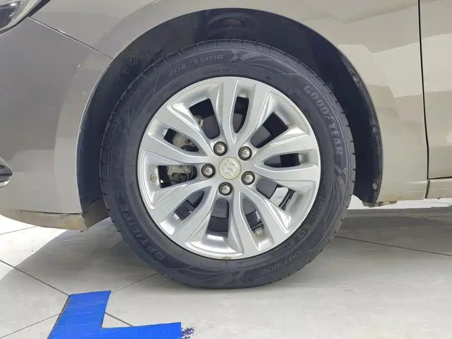 Buick Excelle — миниатюра 6