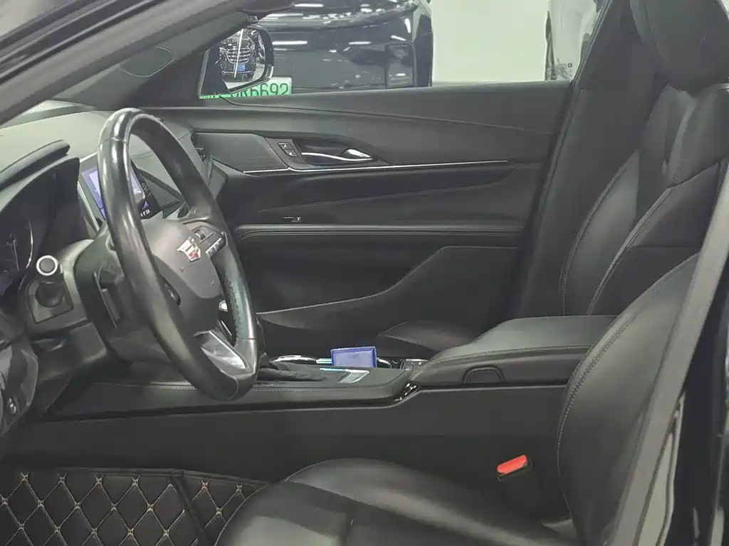 Cadillac CT4 — миниатюра 8