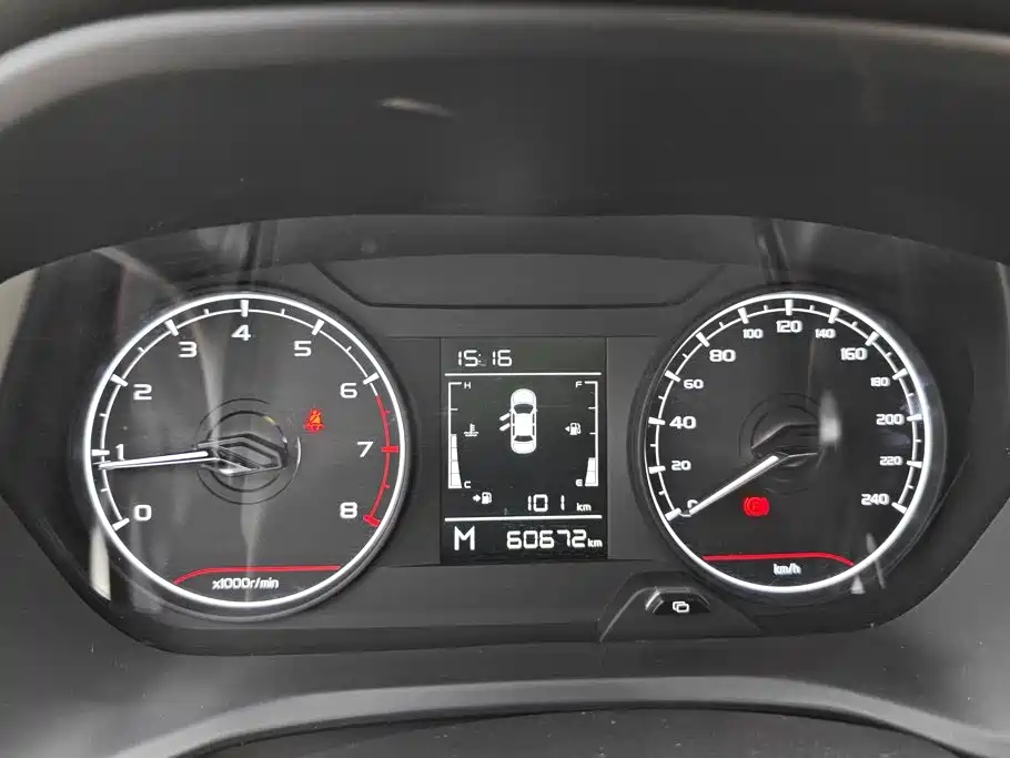Geely Vision X3 — миниатюра 14