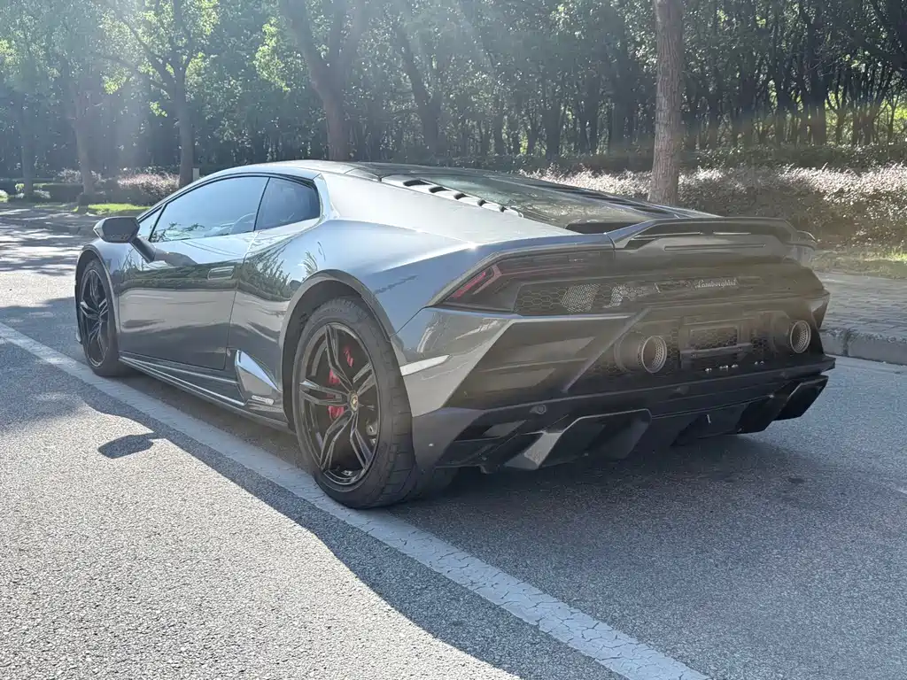 Lamborghini Huracán — миниатюра 3