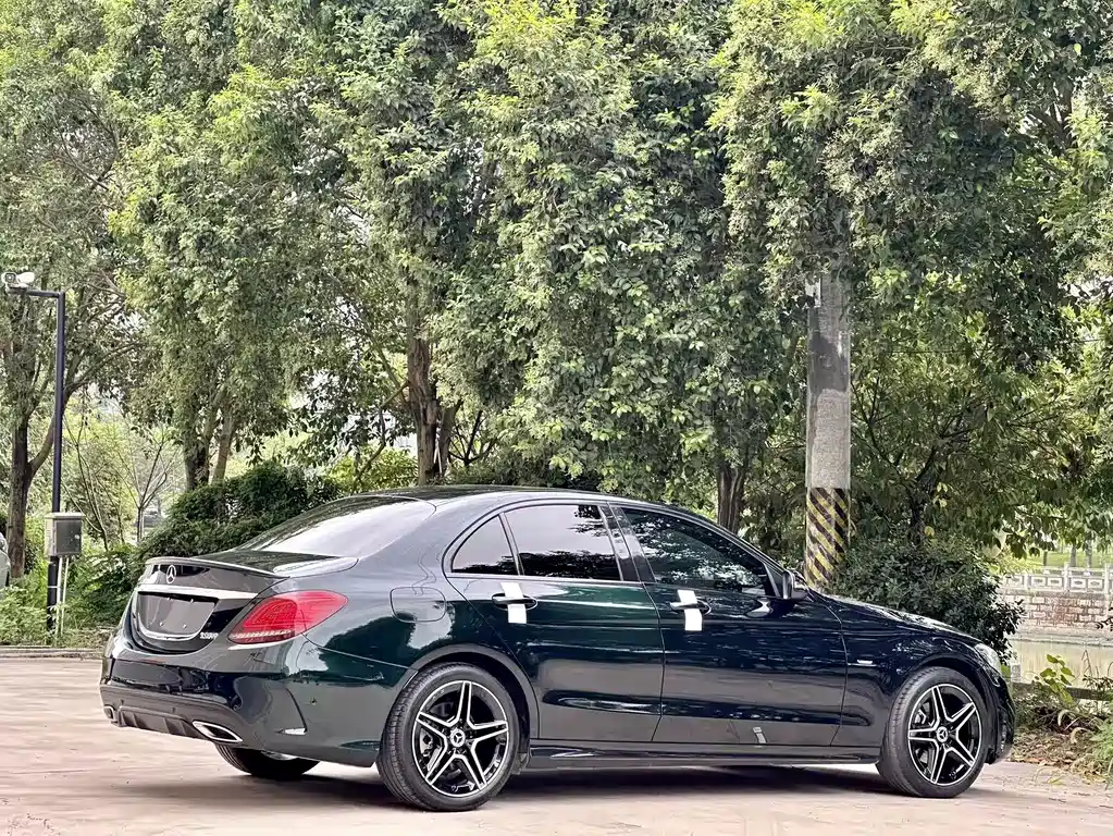 Mercedes-Benz C-Class — миниатюра 4