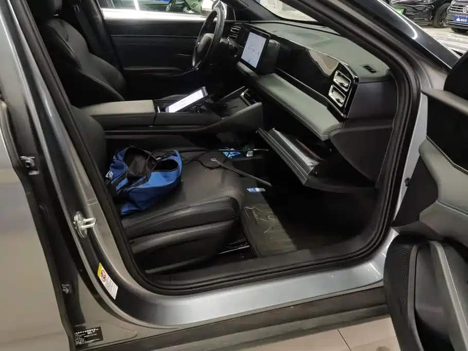 BYD Qin L — миниатюра 8