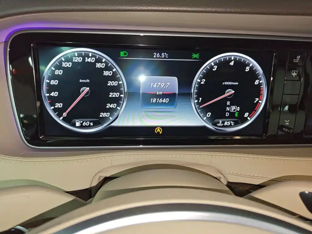Mercedes-Benz S-Class — миниатюра 12