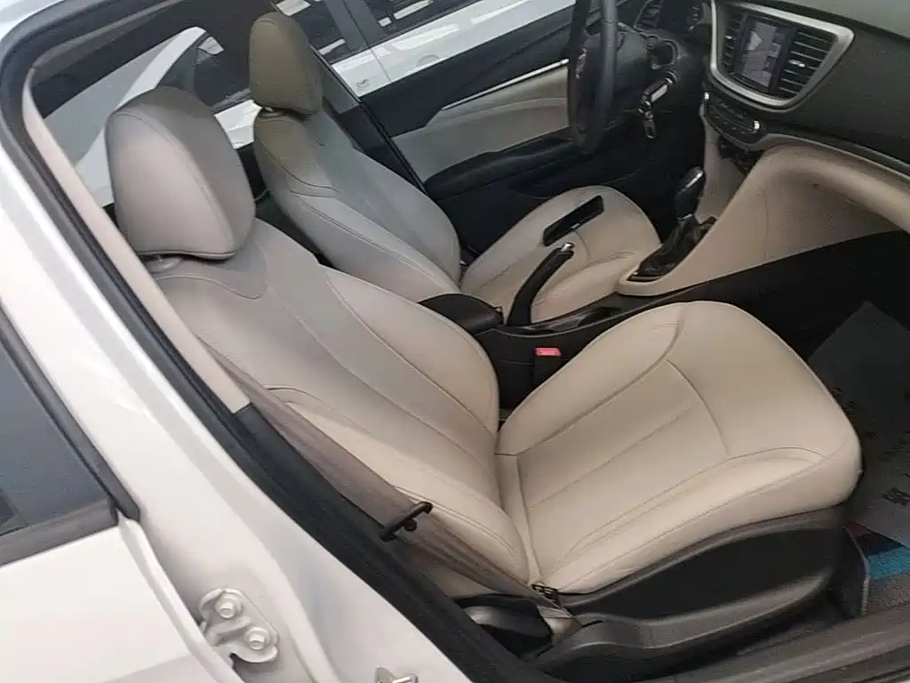 Buick Excelle — миниатюра 25