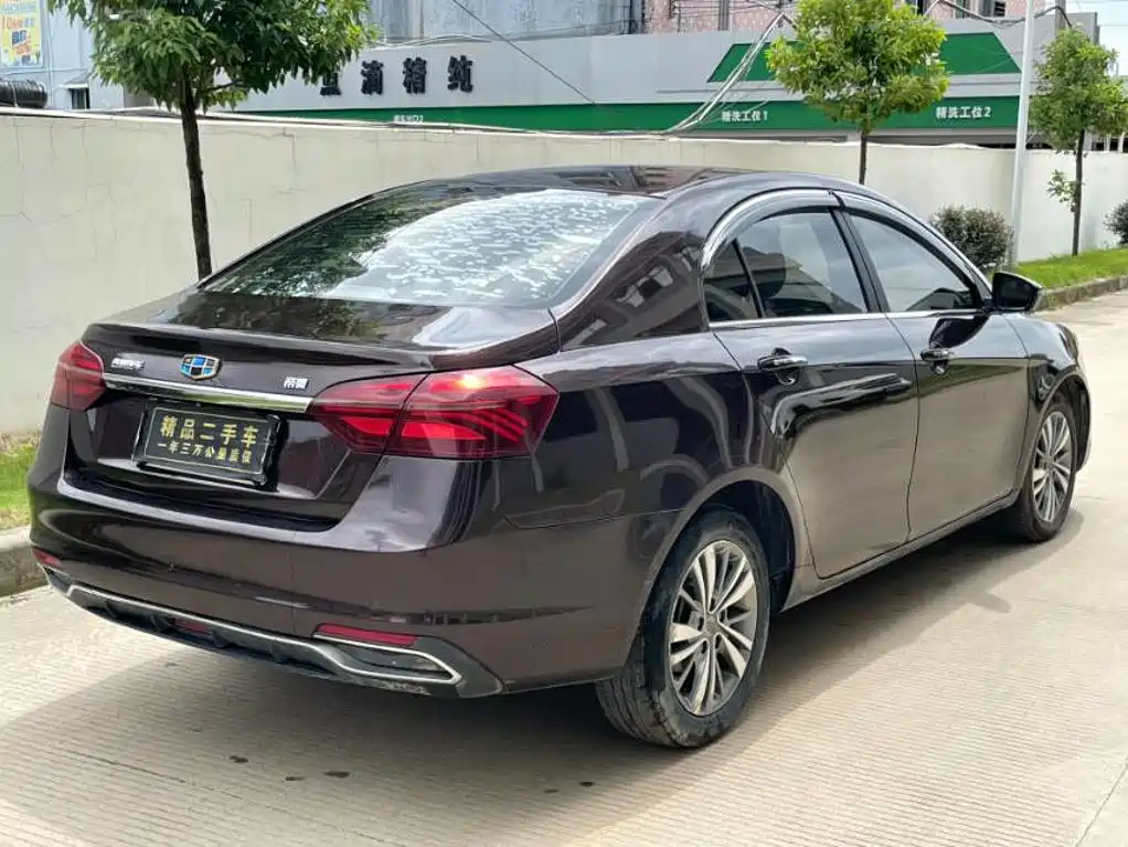 Geely Emgrand — миниатюра 8