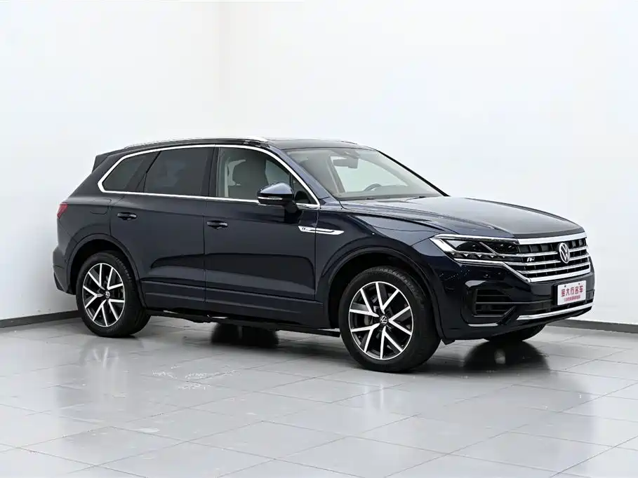 Volkswagen Touareg 2021 3.0TSI Sport