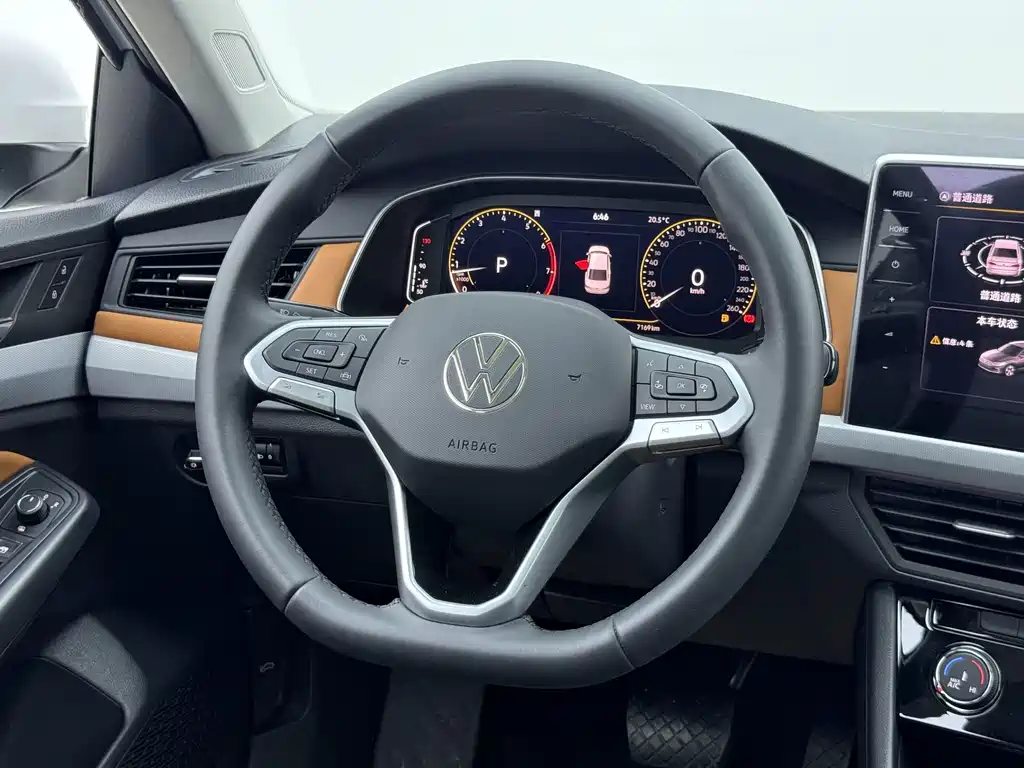 Volkswagen Bora — миниатюра 5