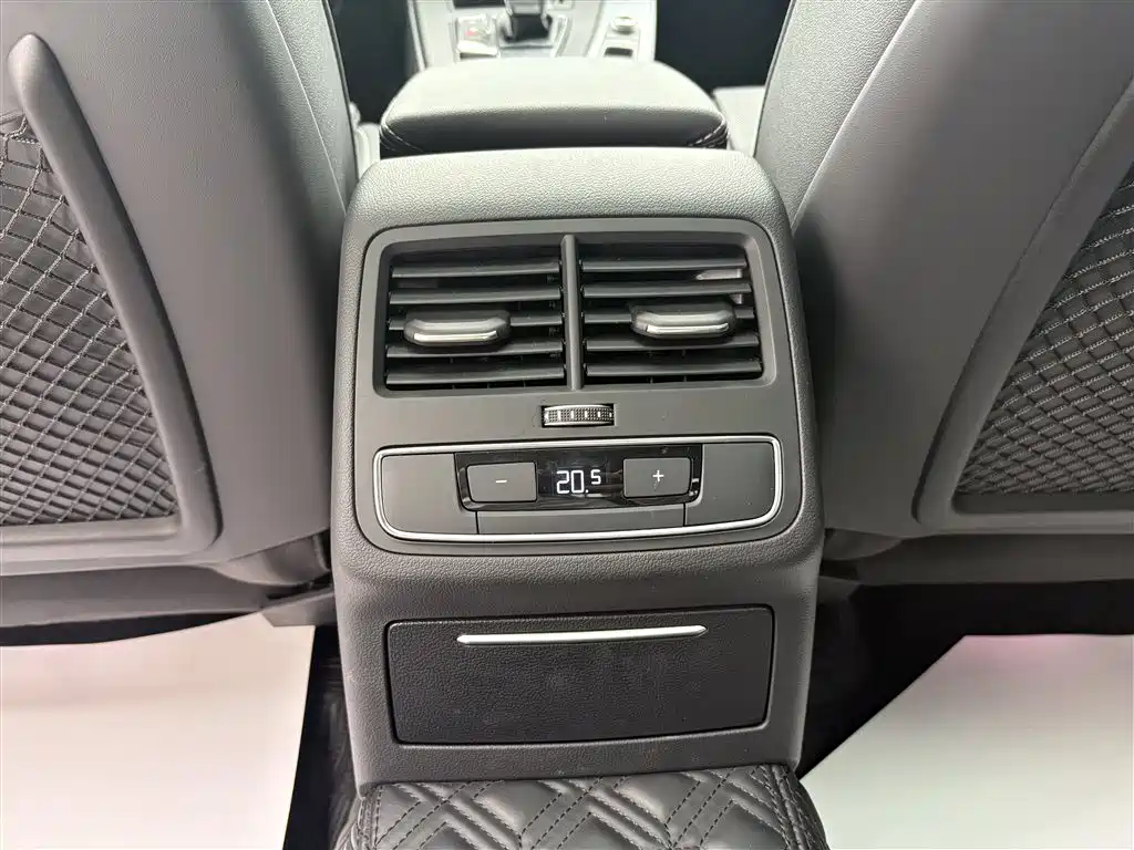 Audi A4L — миниатюра 13