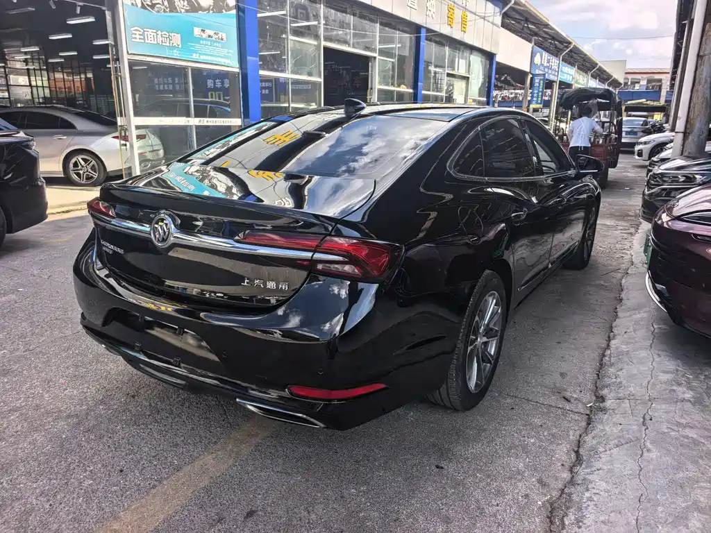 Buick LaCrosse — миниатюра 9