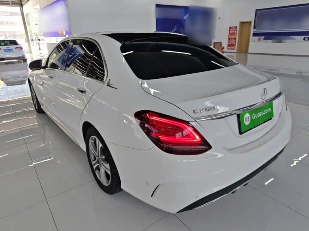Mercedes-Benz C-Class — миниатюра 5