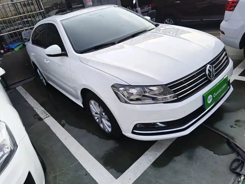Volkswagen Lavida — миниатюра 4