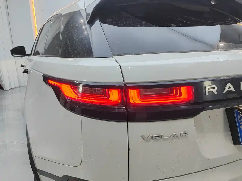 Land Rover Velar — миниатюра 19