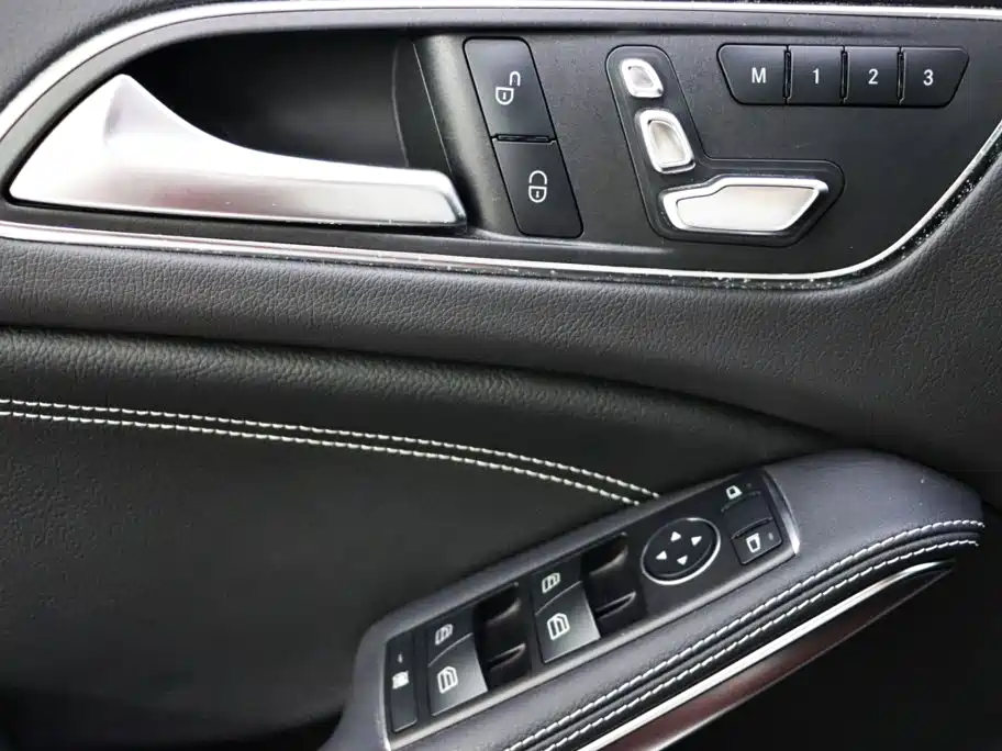 Mercedes-Benz GLA — миниатюра 21
