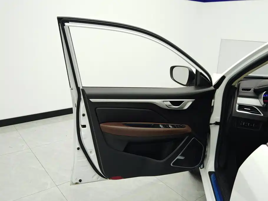 Geely Vision — миниатюра 7