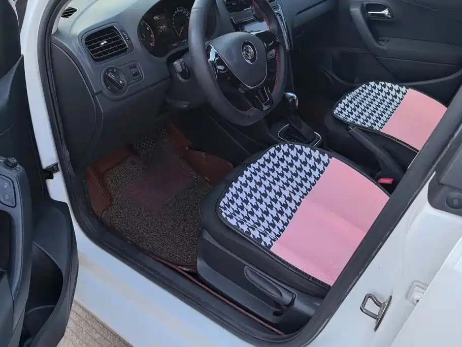 Volkswagen Polo — миниатюра 9
