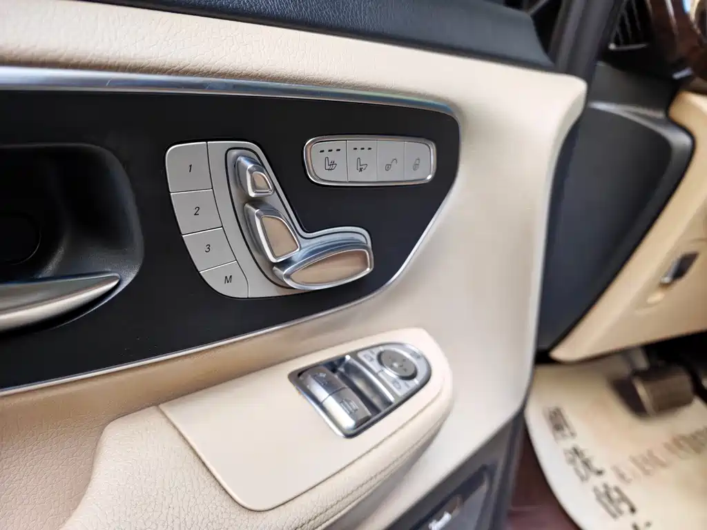 Mercedes-Benz V-Class — миниатюра 4