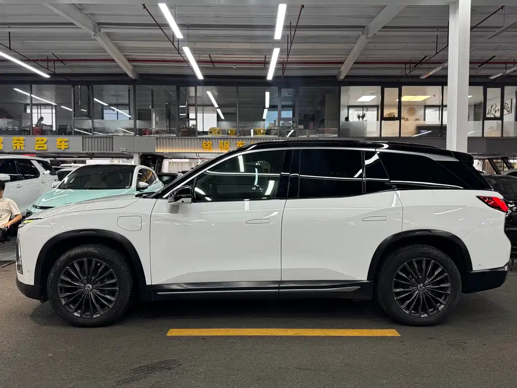 NIO ES8 — миниатюра 3