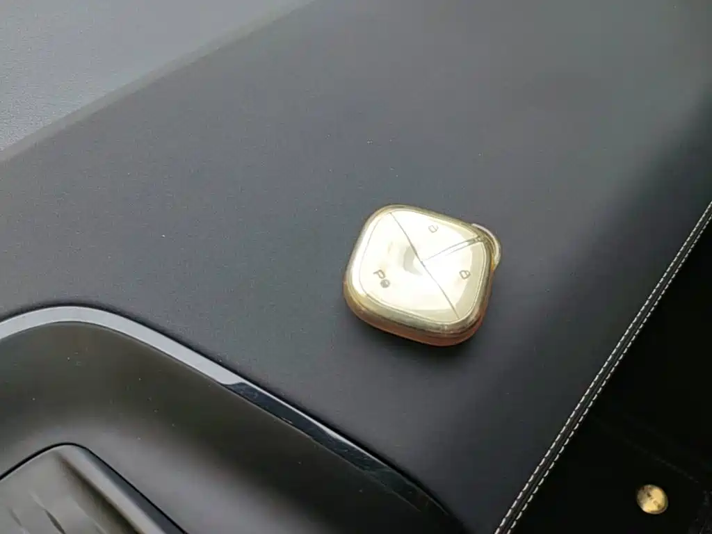 Baojun KiWi EV — миниатюра 9