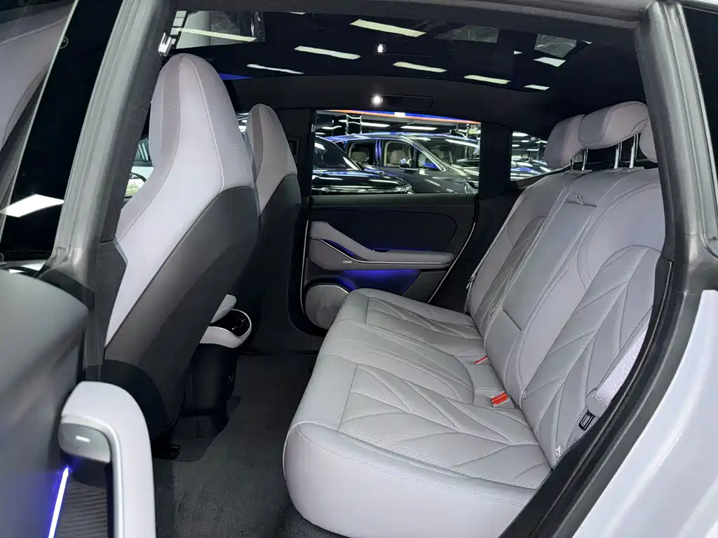 NIO ET5 — миниатюра 9