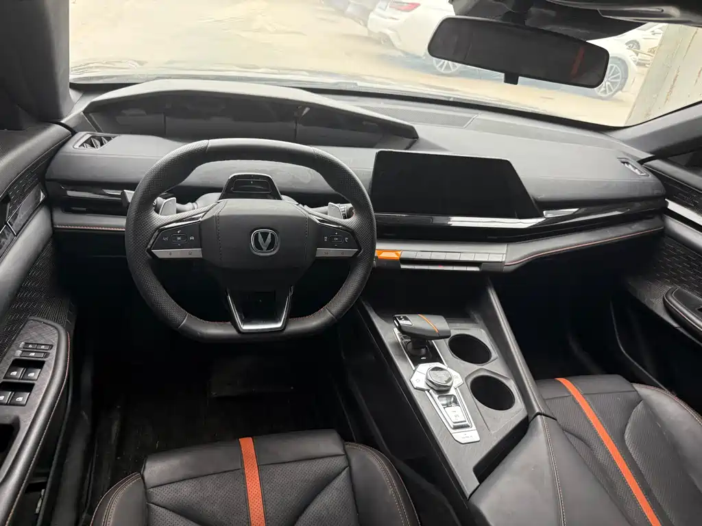 Changan UNI-V — миниатюра 6