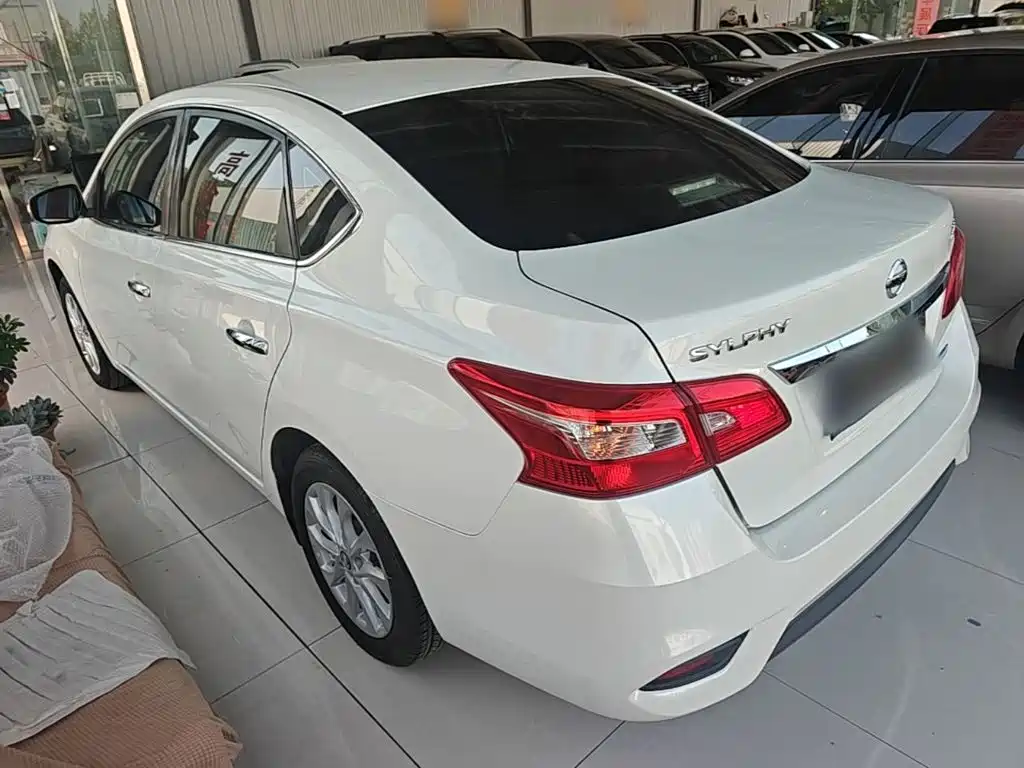 Nissan Sylphy — миниатюра 5