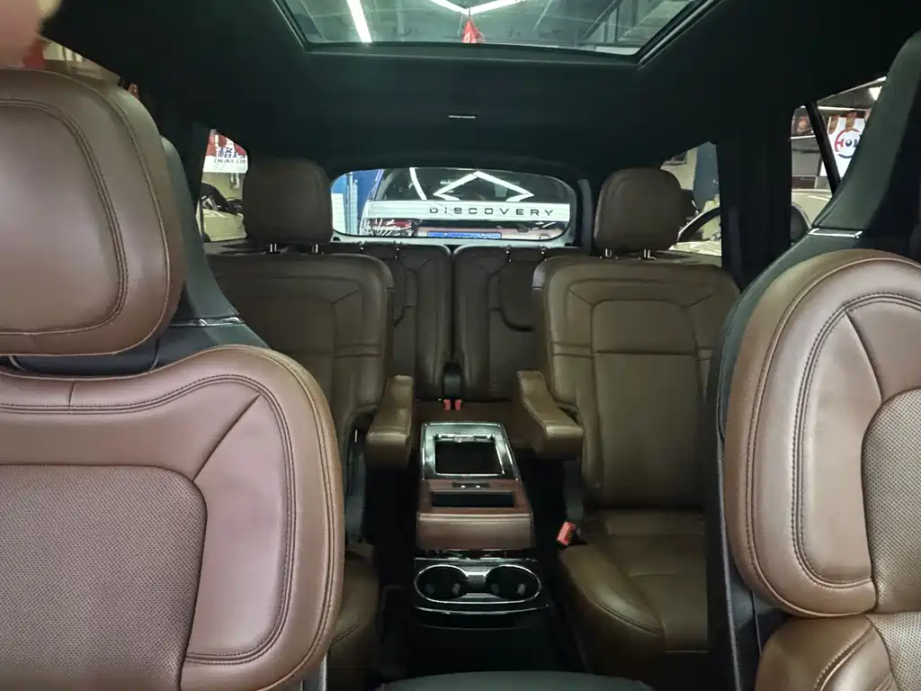 Lincoln Aviator — миниатюра 8