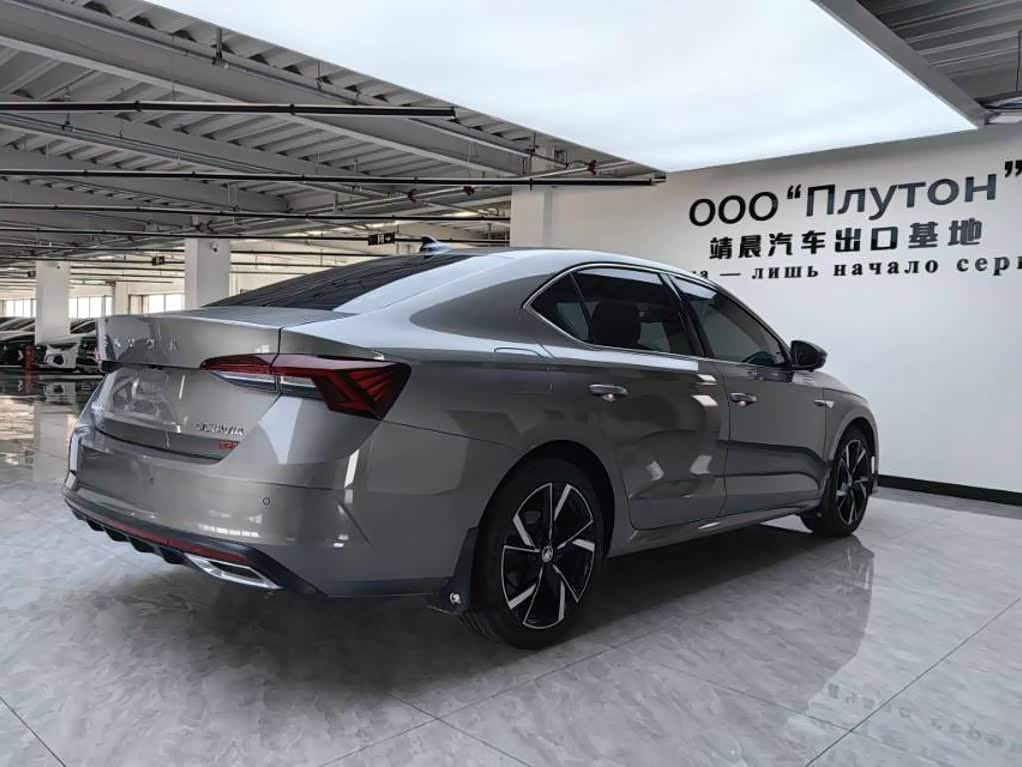 BMW X1 1.4 л 2023 г. Серебристо-серый, пробег 31000 км