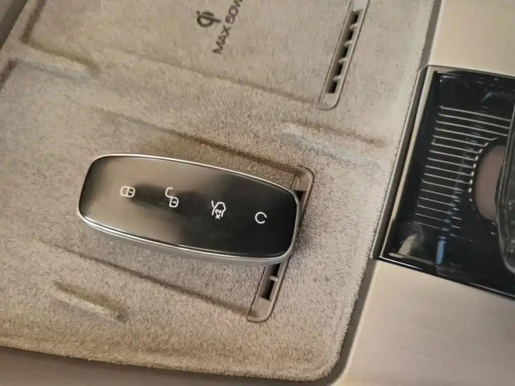 Denza Denza N7 — миниатюра 9