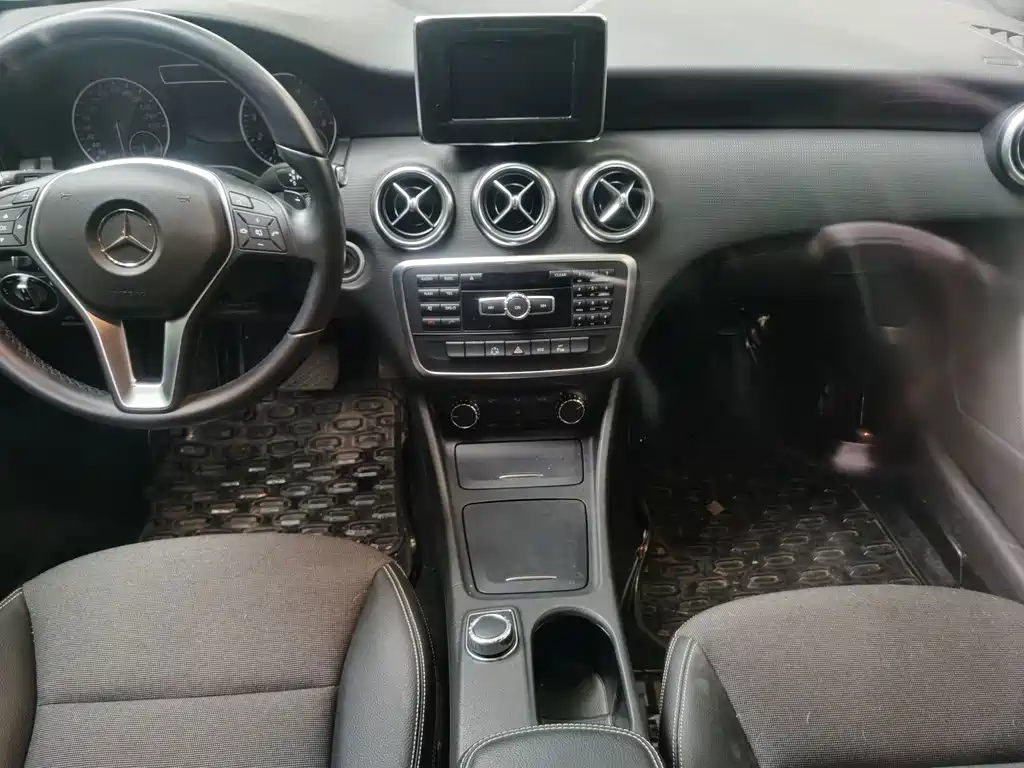 Mercedes-Benz A-Class (Import) — миниатюра 7