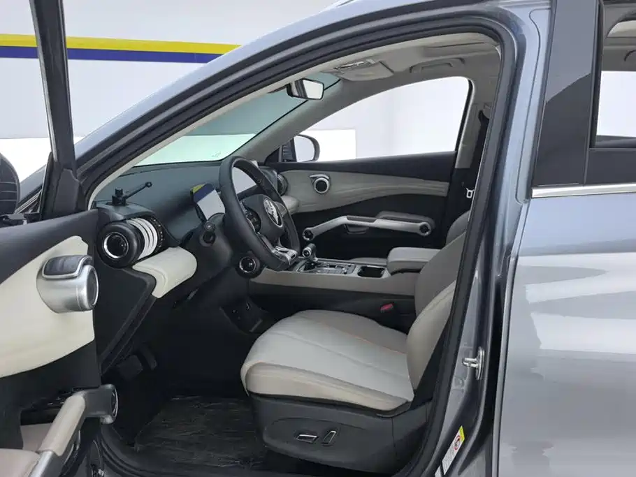 BYD Yuan Plus — миниатюра 9